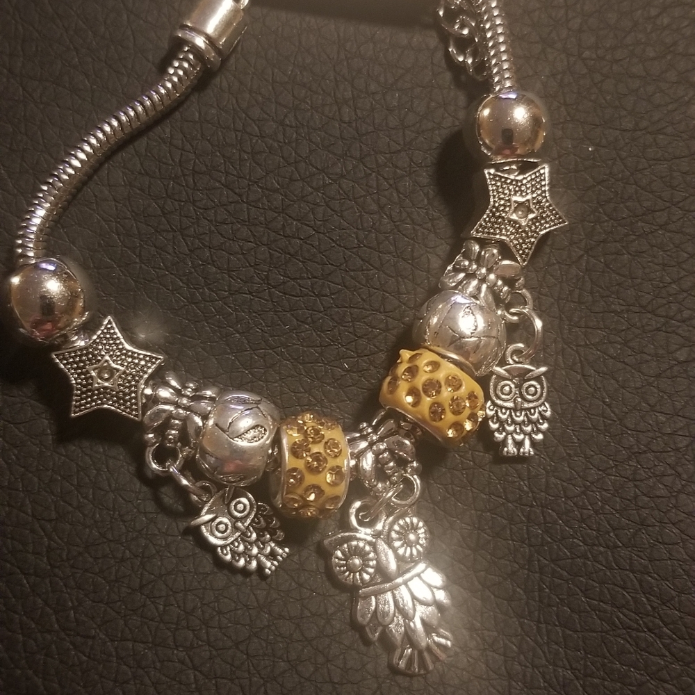 Bracelet